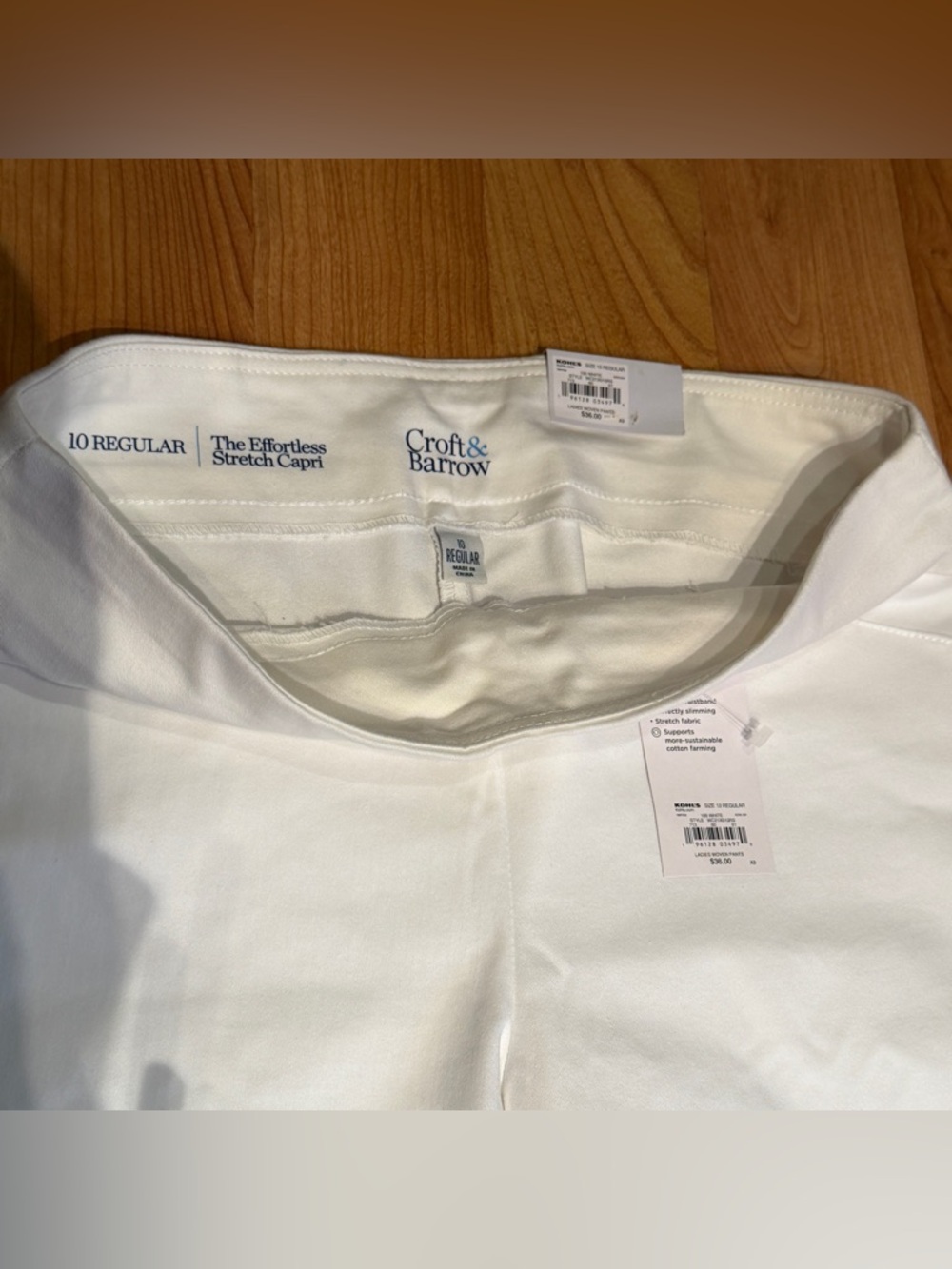 NWT Croft & Barrow Women’s Mid-Rise Elastic Waist White Capri Pants Size 10 - Picture 4 of 11